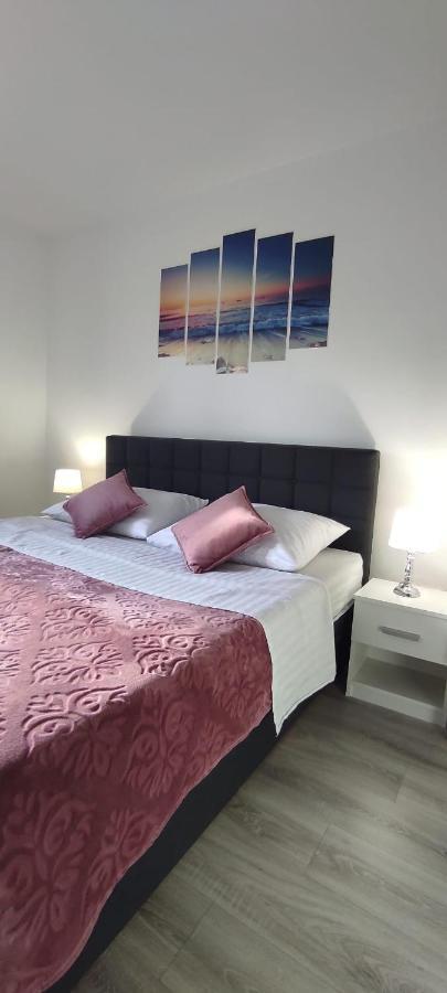 Apartman K&S Kastela Exterior photo